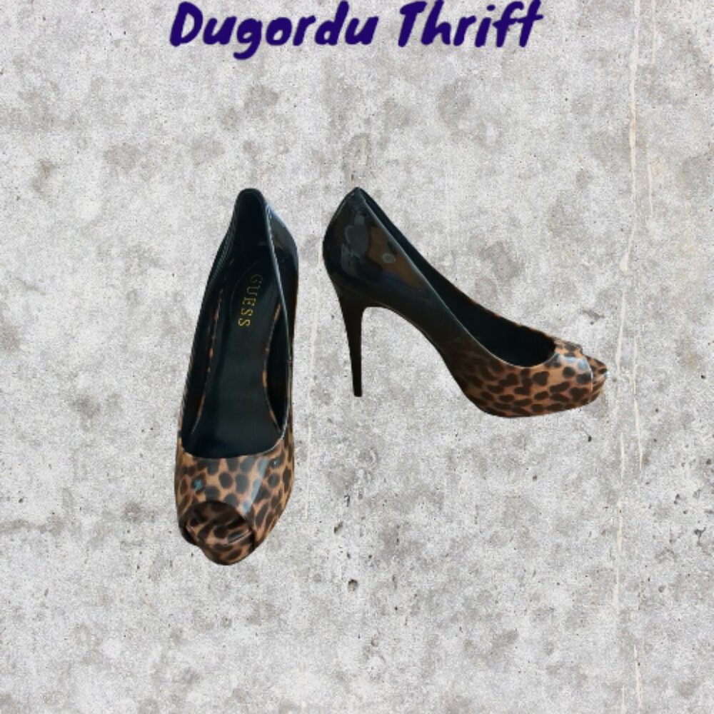Woman's Size 8 1/2 Guess Patent Leather Leopard Heels Pumps 5 inch Open toe